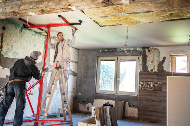 Best Garage Insulation Installation  in Manistee, MI
